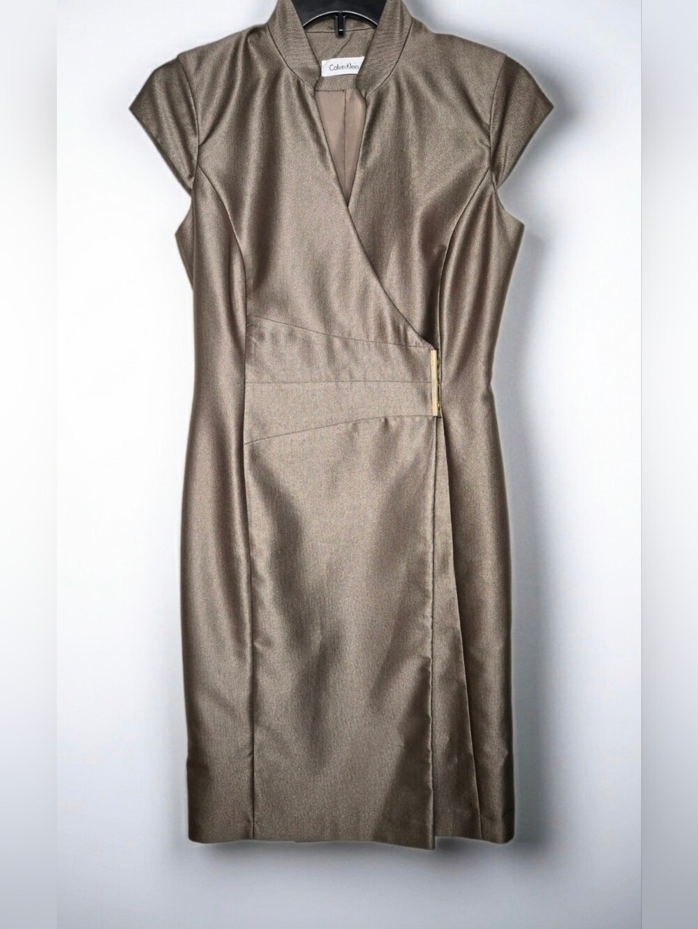 Calvin Klein Metallic Taupe Midi Sheath Dress Cap Sleeves Gold Closure Size 2